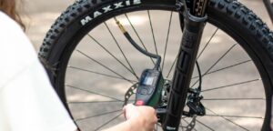 Bosch EasyPump Fahrradpumpe Header 300x144 - E-Bike-Alarmanlage mit Connect-Modul