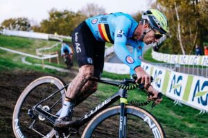 European Championship CX Quinten Hermans B2B 300x200 - Lauren Molengraaf wird Junioren Europameisterin auf dem Cross Race C:68X