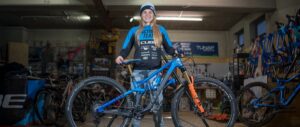 Hanna Steinthaler CUBE Actionteam b2b e1644499531620 300x127 - Cube Actionteam: Fokus auf den UCI Enduro World Cup 2025