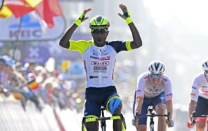 B2B News Sieg Biniam Girmay Ghent Wevelgem e1648452446698 300x189 - Quinten Hermans sorgt für den ersten Podiumsplatz bei einem Radsport-Monument