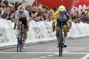 B2B News 2022 Andrea Pasqualon Sieg Circuit de Wallonie 300x200 - Lorenzo Rota verpasst knapp den Sieg beim Giro d´Italia