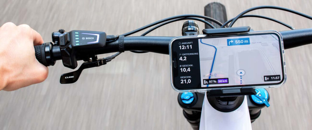 Bosch Smart System: Kann ich mit dem neuen Kiox 300 navigieren? EB13 100 00C Bosch SmartphoneGrip FlowApp 6 1024x428 - Bosch Smart System: Kann ich mit dem neuen Kiox 300 navigieren?