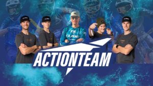 Cube Actionteam 2025 mit Simona Kuchyňková, Zakarias Johansen, Frederik Matz und Gusti Wildhaber vor dem Start der UCI Enduro World Cup