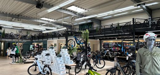 zu sehen ist der neue cube Store Schwäbisch Hall von innen