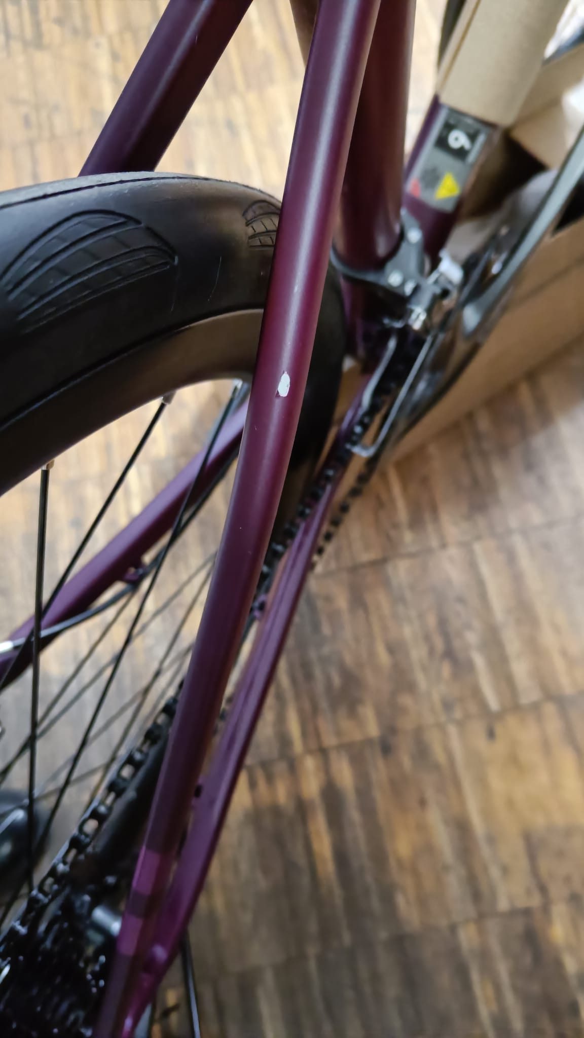 Cube Attain Pro hyperpurple n helio Aluminium Rennrad Lackschaden